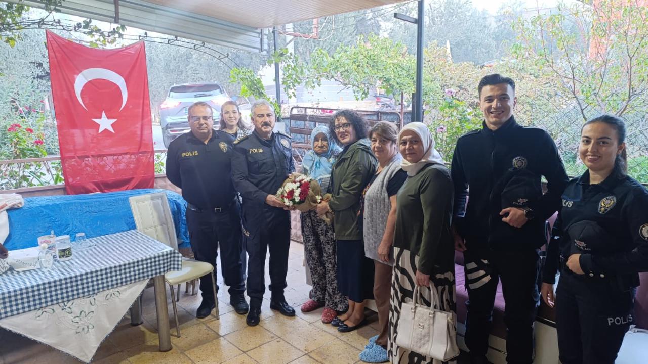 Kahramanımızı Unutmadık Unutmayacağız