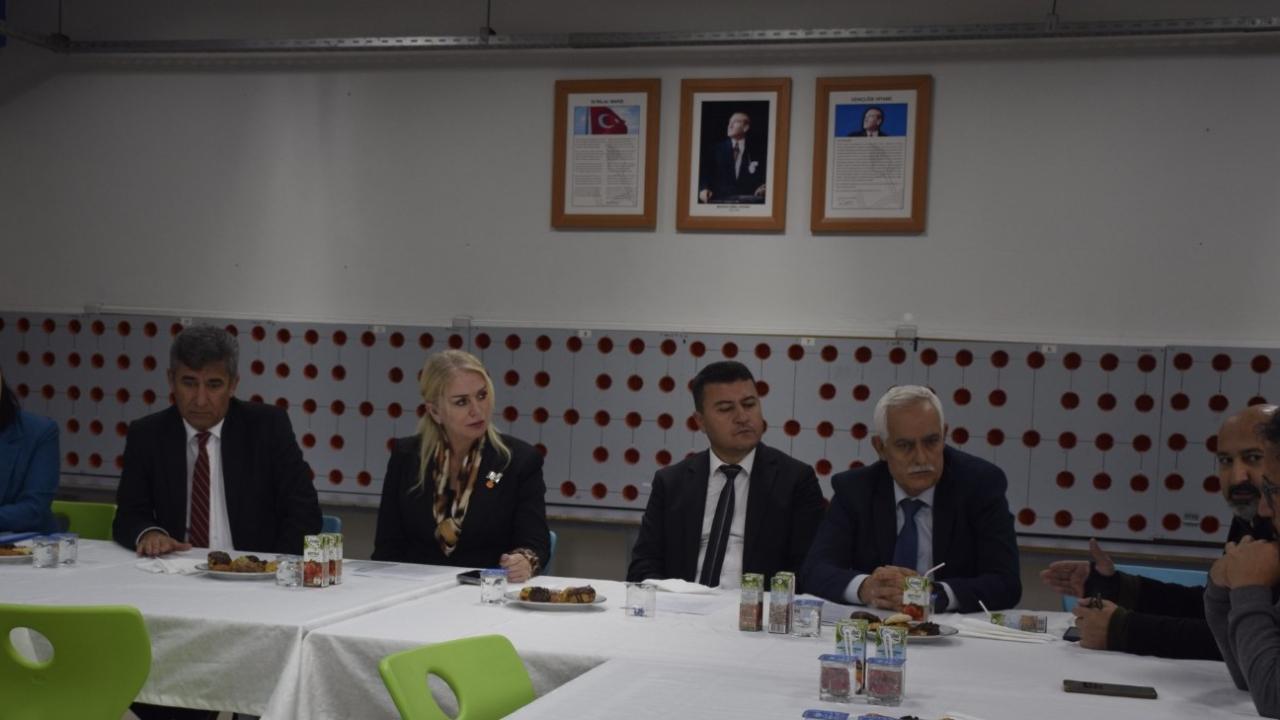 Karşıyaka’da mesleki eğitimi güçlendirme toplantısı