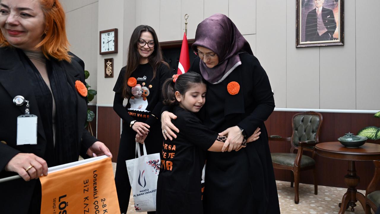LÖSEV Heyetinden Rektör Rana Kibar’a Lösemili Çocuklar Haftası Ziyareti