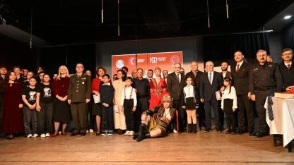 Manisa’da 24 Kasım Öğretmenler Günü Törenle Kutlandı