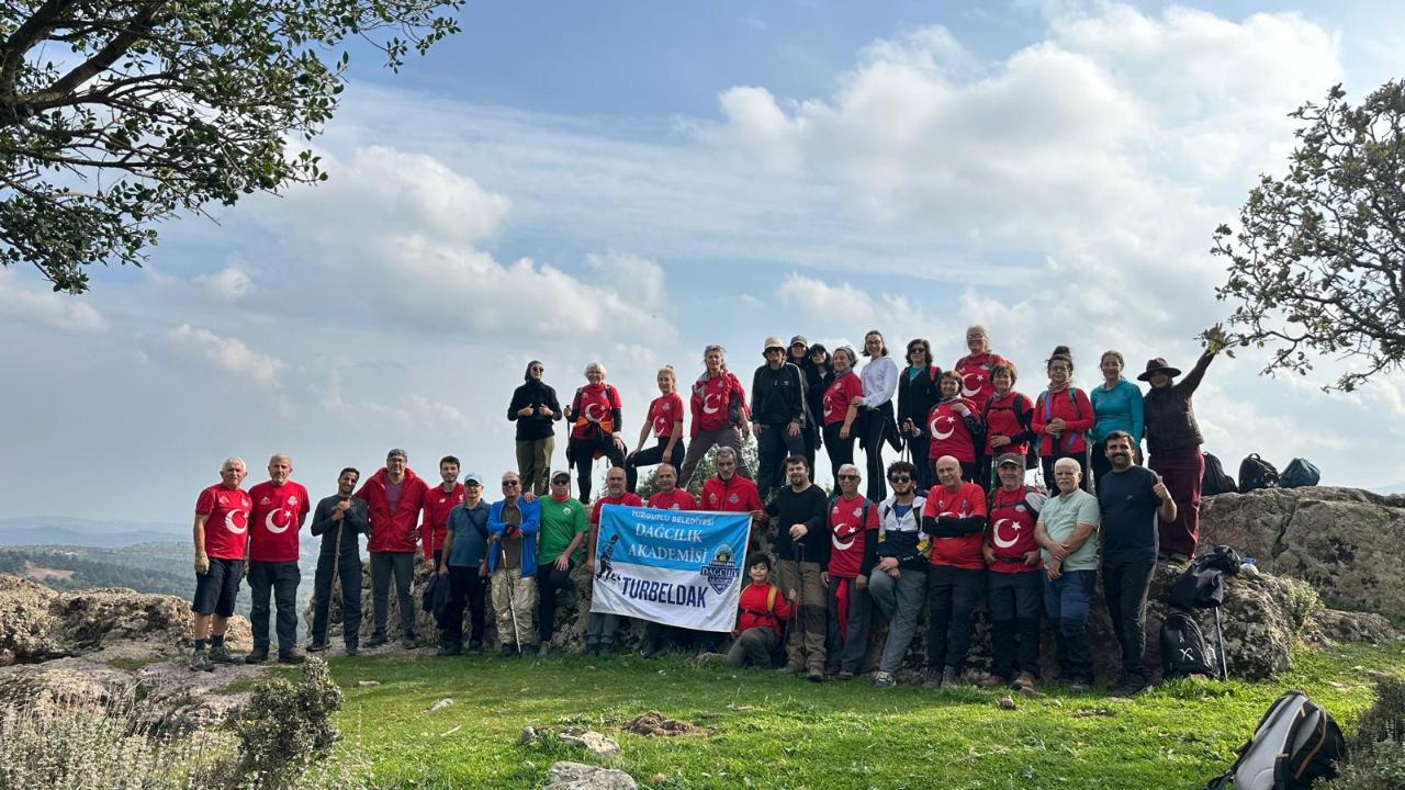 TURBELDAK’tan Öğretmenler Günü’ne Anlamlı Yürüyüş