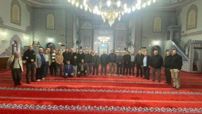 Aksa Camii’nde Sabah Namazı Buluşmasına Yoğun İlgi