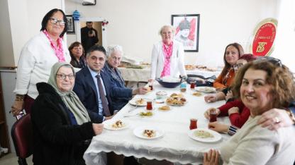 Aliağa’da Gönül Köprüsü: Yardım Kermesi Kapılarını Açtı