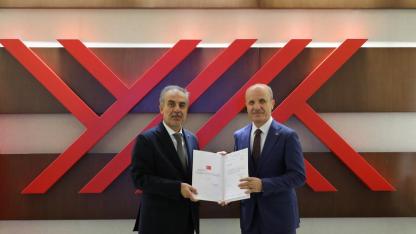 Ege Üniversitesinde Yeni Dönem: Rektör Alcı Mazbatasını Aldı