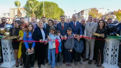 Gaziemir Sarnıç’ta Sosyal Belediyecilik Hamlesi: Porta 3 Açıldı