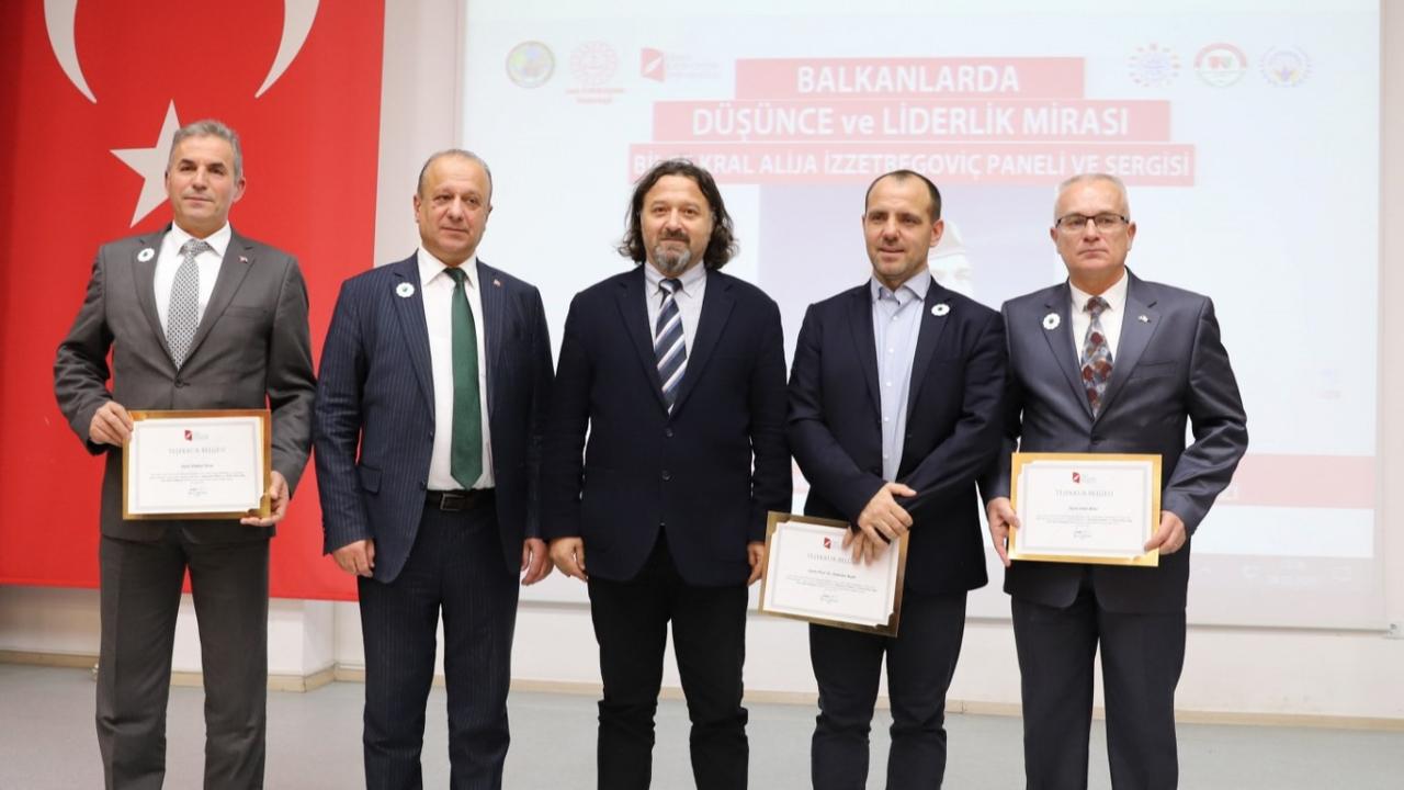 İKÇÜ’de ‘Bilge Kral’ Alija İzzetbegoviç Anıldı