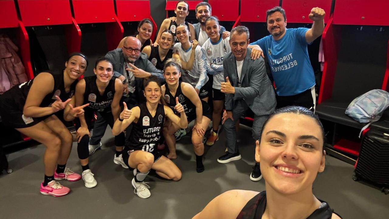 İki kez uzatmaya giden tarihi maçın galibi Turgutlu Belediyesi