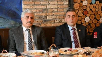 Manisa’da daire başkanları ile STK’lar Dadaşlar Derneği’nde buluştu