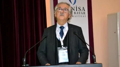 MCBÜ Genç Yeryüzü Doktorları’ndan “Hekimliğin Ötesi” sempozyumu