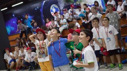 İzmir’de Geleceğin Astronotları Uzay Kampı Türkiye’de Yetişiyor