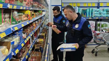 Turgutlu Zabıtasından zincir marketlere sıkı denetim