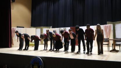 Turgutlu’da “Yarınlara Geç Kalmadan” oyununa yoğun ilgi