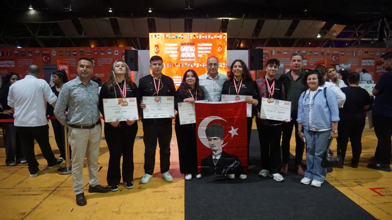 Uluslararası gastronomi buluşmasında İzmir’in mesleki eğitim zaferi