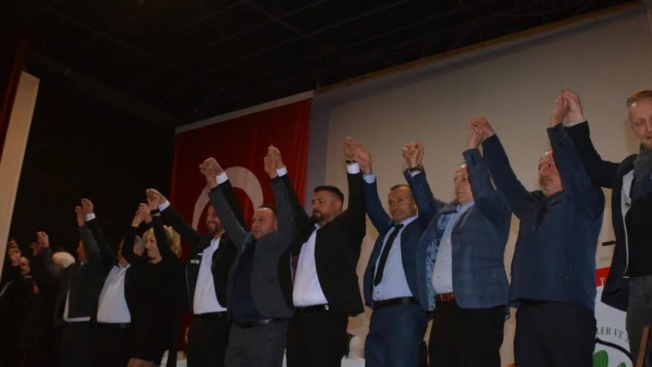 Akhisar Lokantacılar Odasında güven tazeleyen Pınar Gören