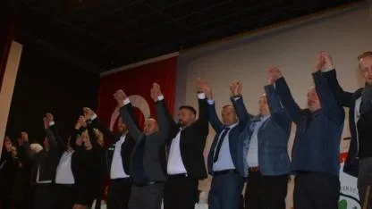 Akhisar Lokantacılar Odasında güven tazeleyen Pınar Gören