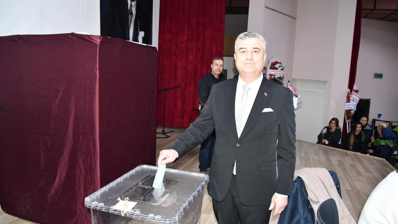 Akhisar Yapı Sanatları’nda Tahir Memişler Güven Tazeledi