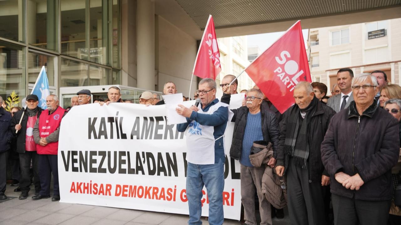 Akhisar’da ABD’nin Venezuela Müdahalesi Protesto Edildi