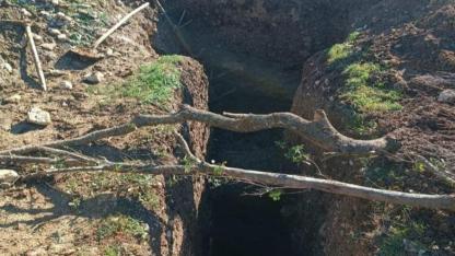 Akhisar’da Define Avcısına Suçüstü: 5 Metre Kazdı