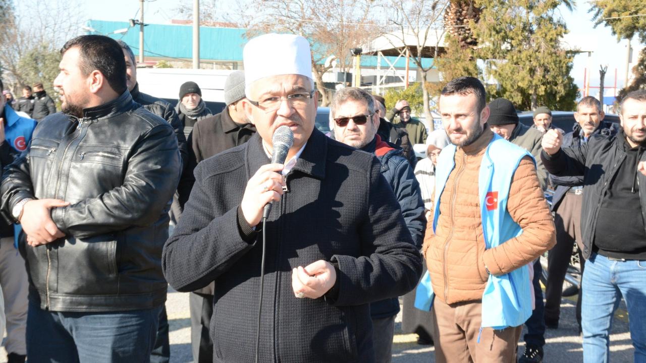 Akhisar’dan 400 Kişilik Umre Kafilesi Dualarla Yola Çıktı