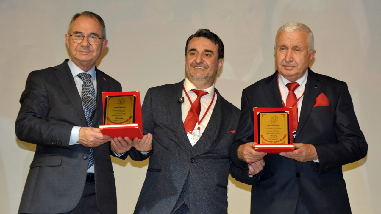 Aşçı Mehmet Abi’den Duygusal Veda: Hakkınızı Helal Edin