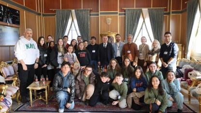 Başkan Balaban, AB projesi öğrencilerini ağırladı