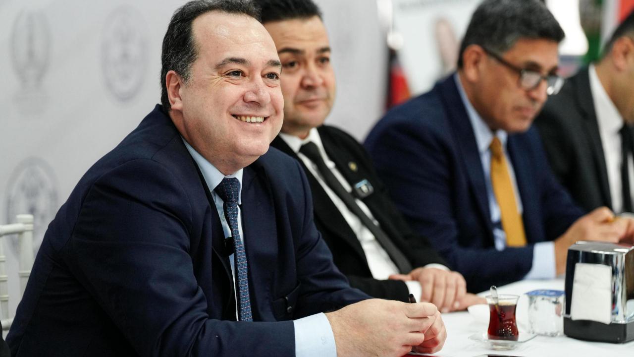 Başkan Dutlulu Kırkağaç’ta muhtarlar ve STK’larla buluştu