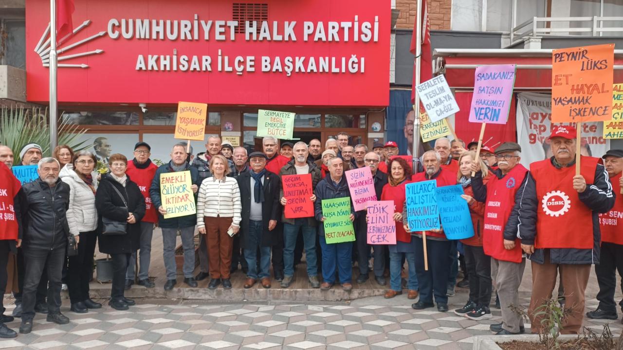 DİSK Emekli-Sen Akhisar’dan Meclis Nöbetine Destek: “Emekliye Sadaka Değil, İnsanca Yaşam Hakkı”