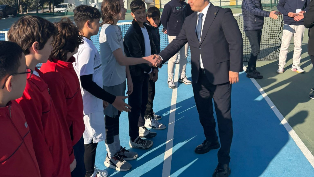 Genç Raketlerin Şampiyonluk Mücadelesi Manisa’da Tamamlandı