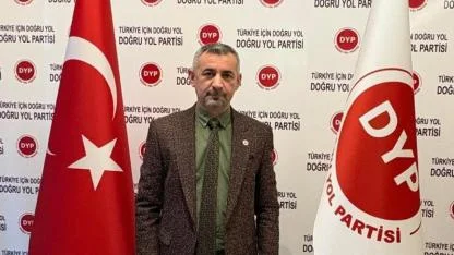 İLKAY ŞİMŞEK: BUGÜN BAYRAĞI İNDİREN, YARIN VATANI BÖLER