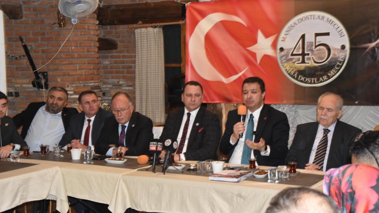 Manisa Dostlar Meclisi’nin konuğu Mahmut Arıkan oldu
