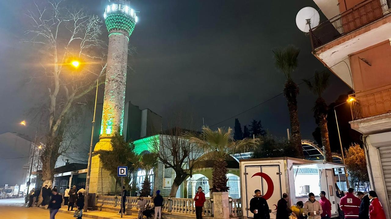 Manisa Kızılay’dan Miraç Kandili’nde 2 Bin 500 Kişilik İkram