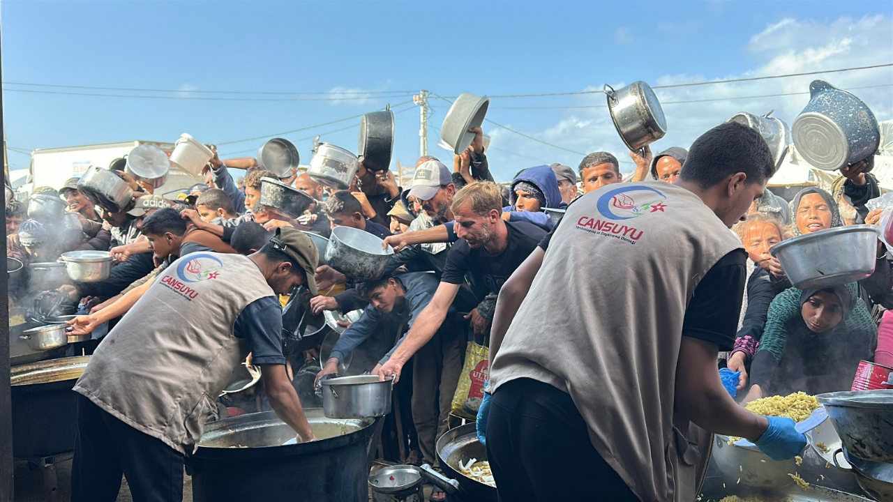Manisa’nın Yardımları Gazze’ye Ulaştı: Cansuyu’ndan Dev Filo