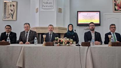 MCBÜ Rektörü Rana Kibar akademik başarıyı anlattı