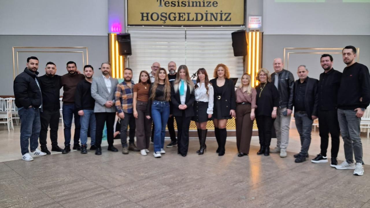 Rahime Ecerbilgiç’ten Gövde Gösterisi Gibi Kahvaltı