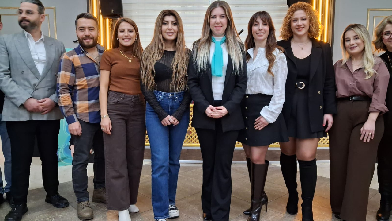 Rahime Ecerbilgiç’ten Gövde Gösterisi Gibi Kahvaltı