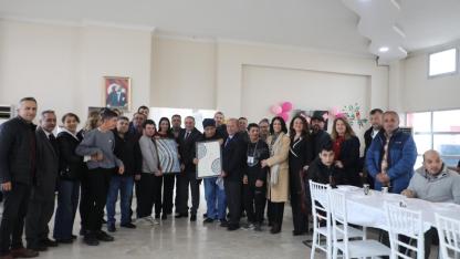 Yunusemre’de Muhtarlardan Kandil Hayrı: Protokol Buluştu