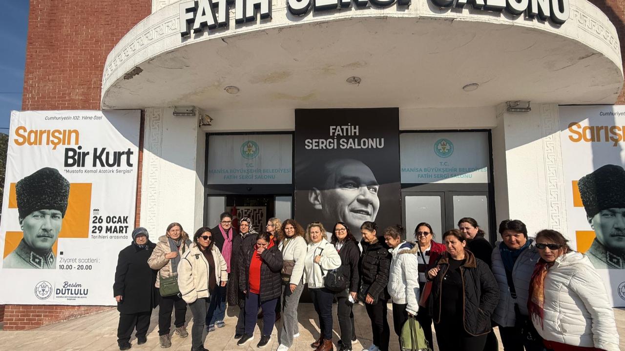 352 Kadın “Sarışın Bir Kurt” Sergisinde Buluştu