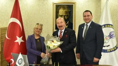 Dostlar Meclisi’nden Başkan Akyüz’e Tebrik Ziyareti