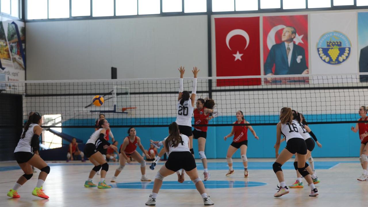 Turgutlu Belediyesinin Kursları Büyük İlgi Görüyor