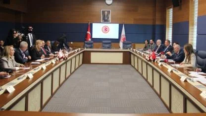 1. Başlık Arınç'tan KKTC Heyetiyle Meclis'te Kıbrıs Meselesi Zirvesi