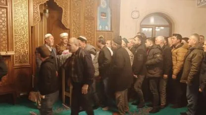 Akhisar’da Sakal-ı Şerif Coşkusu ve İftar Sofrası Birleşti