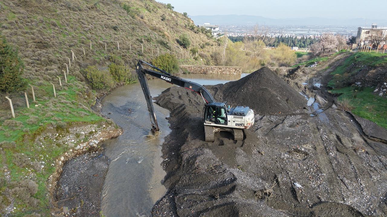 Altı Mahalleyi İlgilendiren Kırtık Deresi Yeniden Temizlendi