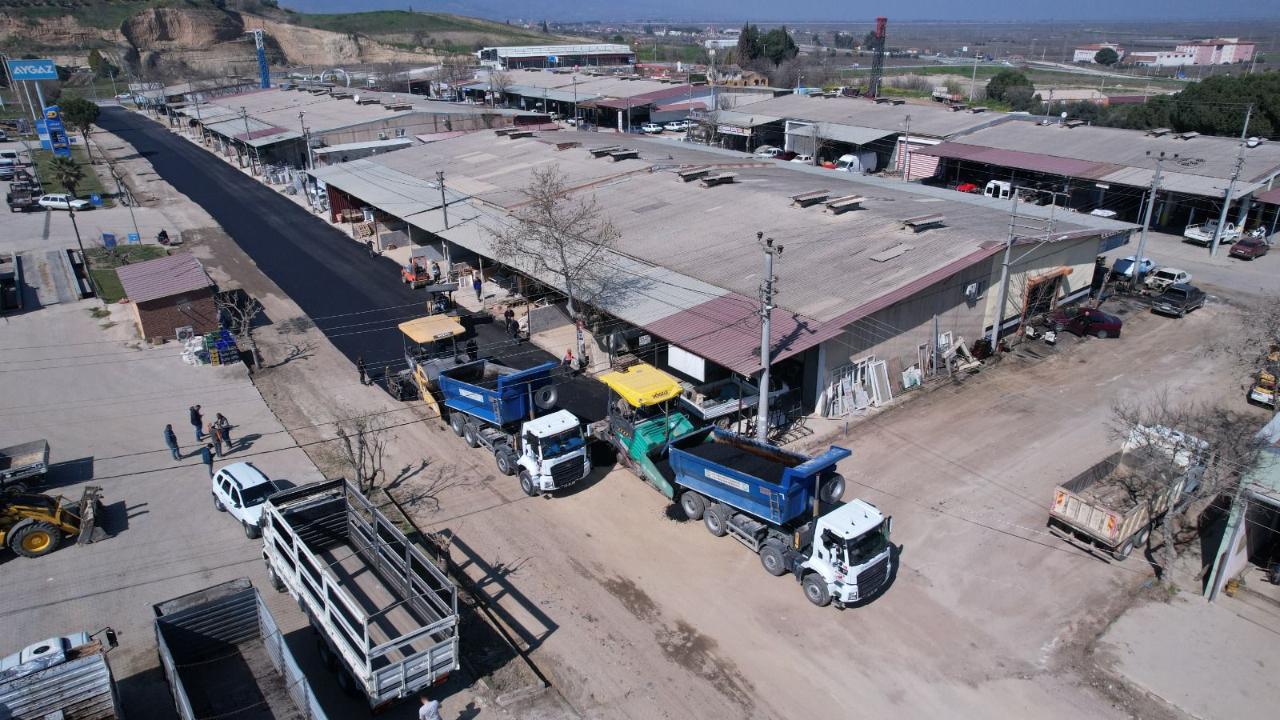 Besim Dutlulu: Sarıgöl Yeni Sanayi Sitesi’nde Sıcak Asfalt Çalışmaları Başladı