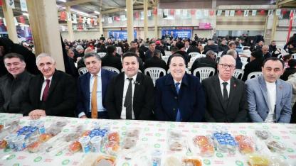 Büyükşehir’in İftar Sofrası Kırkağaç’ta Kuruldu