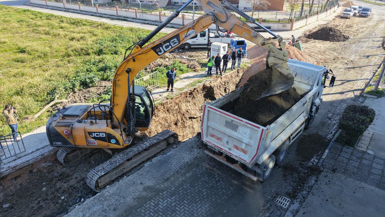 Güzelyurt’ta kanalizasyon hattı yenileniyor