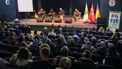 İzmir'de Bosna Hersek Bağımsızlık Günü Coşkusu Yaşandı