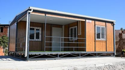 Manisa Büyükşehir'den Mağdur Aileye Güvenli Yuva Desteği