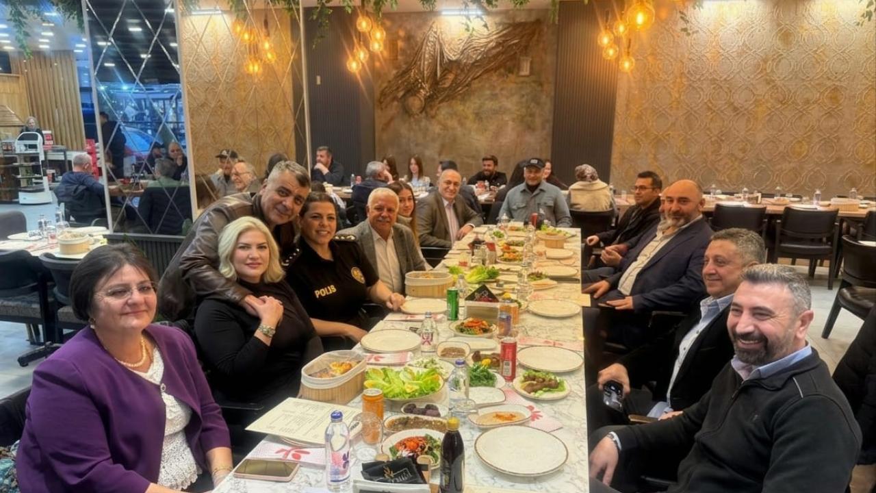 Manisa’da Kars ve Ardahanlı İş Dünyası İftarda Buluştu
