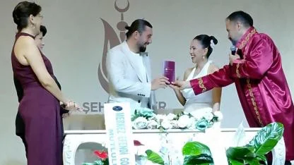 Manisa’da Mutlu Gün: Bilge Demiray Evlendi