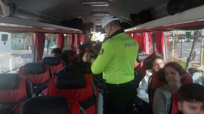 Manisa’da Otobüslere Emniyet Kemeri Denetimi: 5 Binden Fazla Yolcu Bilgilendirildi